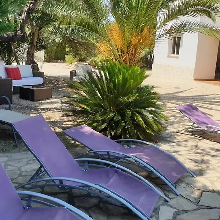 Villa Haven: Spacious 8-bedroom Retreat With Jacuzzi And Dual Kitchens *